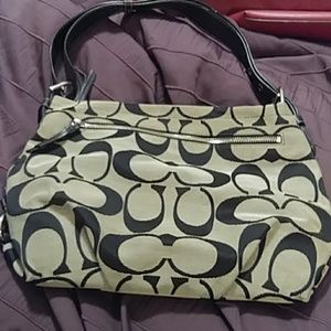 Coach Signature Jacquard 24 cm Duffle Purse